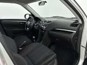Suzuki Swift (2014) thumbnail 6
