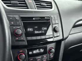 Suzuki Swift (2014) thumbnail 7