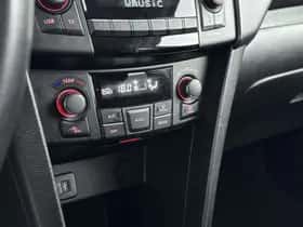 Suzuki Swift (2014) thumbnail 9