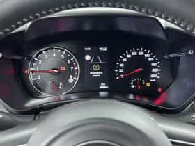 Suzuki Swift (2025) thumbnail 5