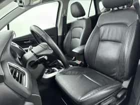 Suzuki S-Cross (2021) thumbnail 16