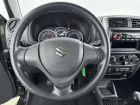 Suzuki Jimny (2018) thumbnail 11