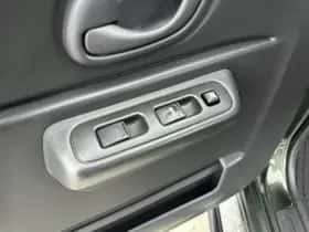 Suzuki Jimny (2018) thumbnail 16