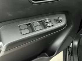 Suzuki Ignis (2024) thumbnail 21