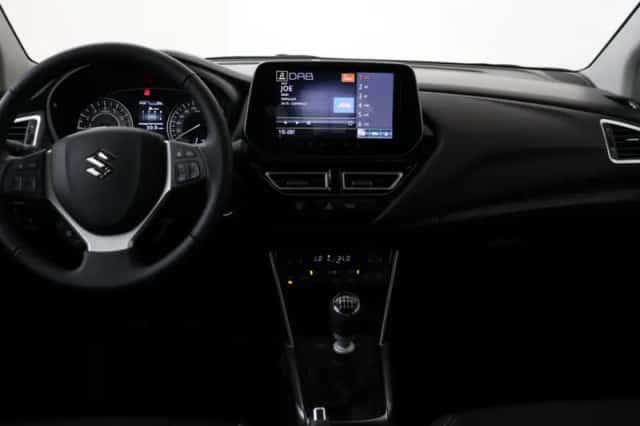 Suzuki S-Cross (2026) thumbnail 5