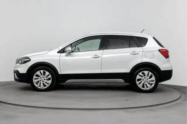 Suzuki S-Cross (2020) thumbnail 3