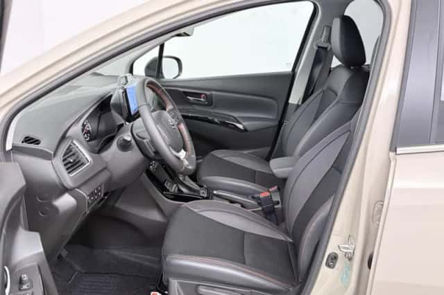 Suzuki S-Cross (2026) thumbnail 4