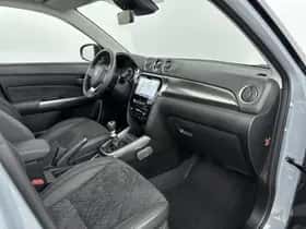 Suzuki Vitara (2025) thumbnail 7