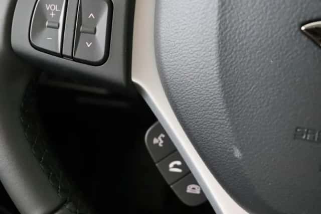Suzuki S-Cross (2026) thumbnail 6