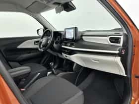 Suzuki Swift (2025) thumbnail 6