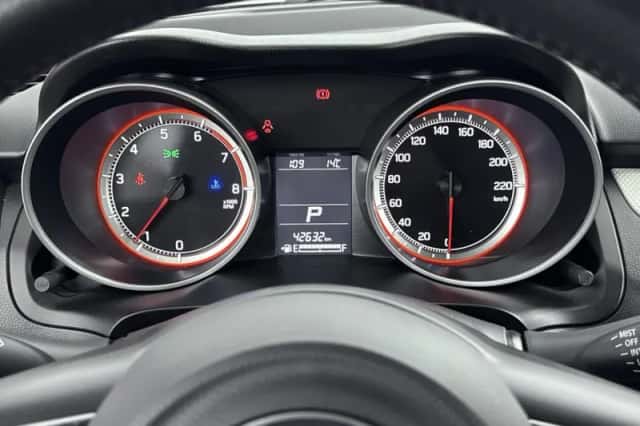 Suzuki Swift (2021) thumbnail 5