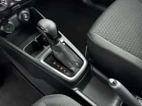 Suzuki Swift (2021) thumbnail 10