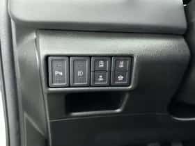 Suzuki S-Cross (2023) thumbnail 24