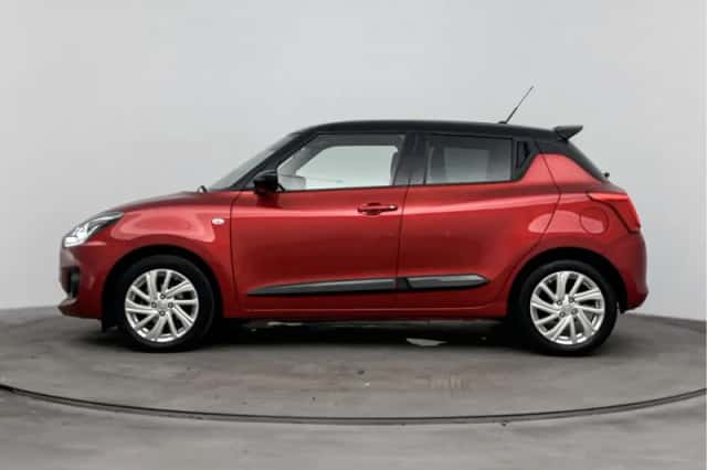 Suzuki Swift (2021) thumbnail 3