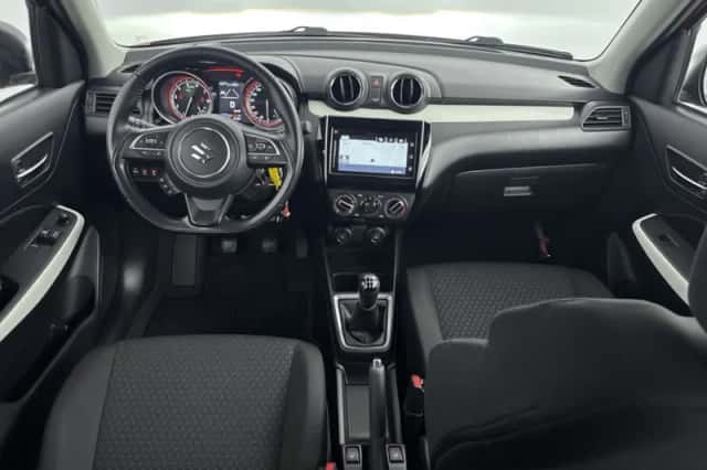 Suzuki Swift (2021) thumbnail 5