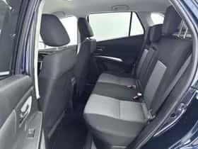 Suzuki S-Cross (2023) thumbnail 16
