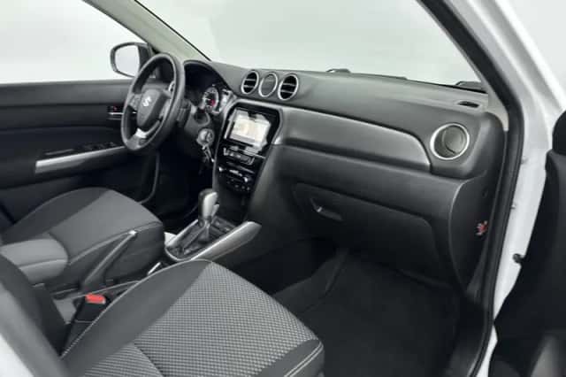 Suzuki Vitara (2019) thumbnail 6