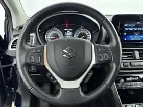 Suzuki S-Cross (2022) thumbnail 16