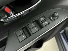 Suzuki S-Cross (2022) thumbnail 19