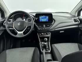 Suzuki S-Cross (2022) thumbnail 4