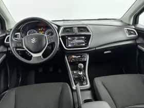 Suzuki S-Cross (2020) thumbnail 4