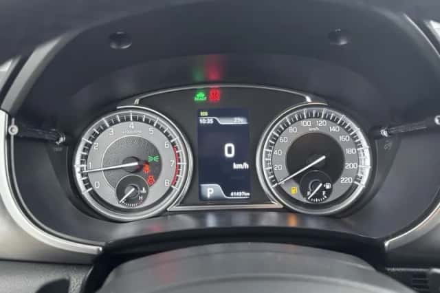 Suzuki Vitara (2023) thumbnail 5