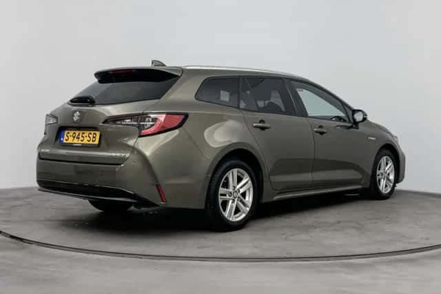 Suzuki Swace (2021) thumbnail 2