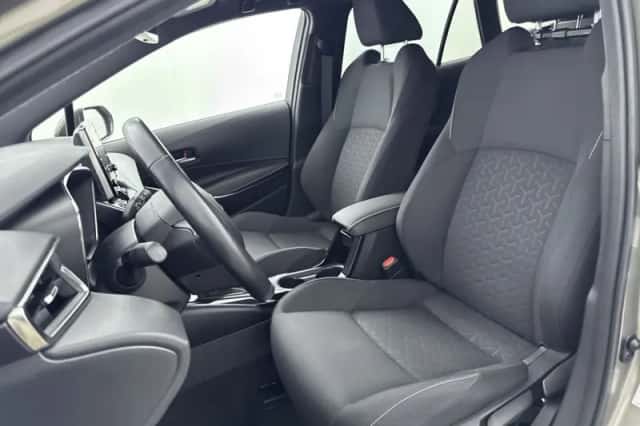 Suzuki Swace (2021) thumbnail 4