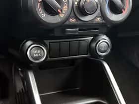 Suzuki Ignis (2024) thumbnail 21