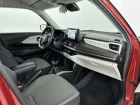 Suzuki Swift (2025) thumbnail 5