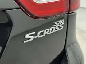 Suzuki S-Cross (2020) thumbnail 16