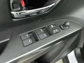 Suzuki S-Cross (2023) thumbnail 24