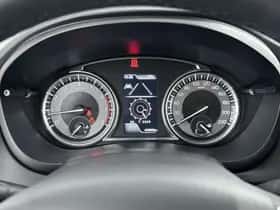 Suzuki S-Cross (2023) thumbnail 6
