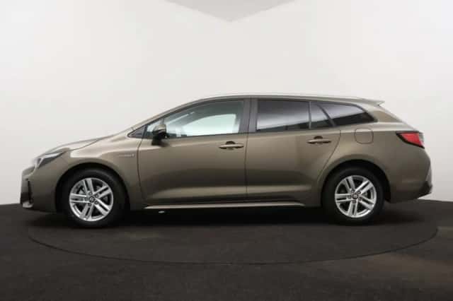Suzuki Swace (2025) thumbnail 2