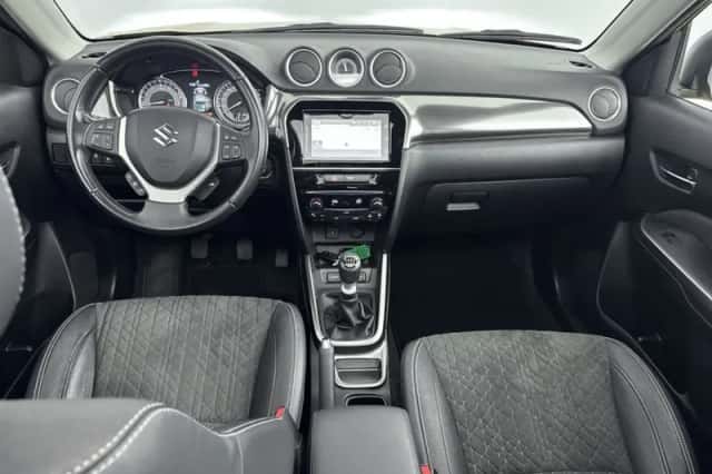 Suzuki Vitara (2020) thumbnail 5