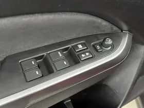 Suzuki Vitara (2022) thumbnail 23
