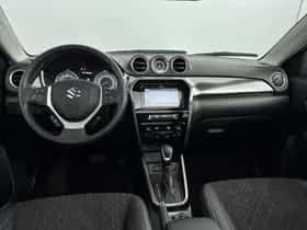 Suzuki Vitara (2022) thumbnail 4