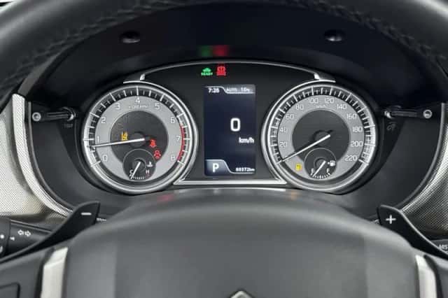 Suzuki Vitara (2022) thumbnail 5