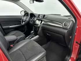 Suzuki Vitara (2022) thumbnail 6