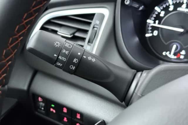 Suzuki S-Cross (2026) thumbnail 6