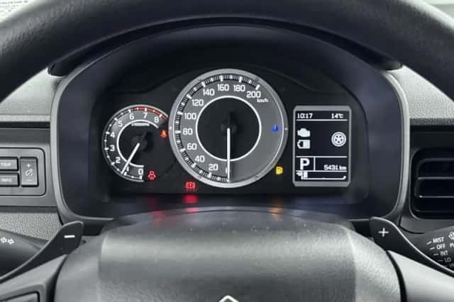 Suzuki Ignis (2024) thumbnail 6