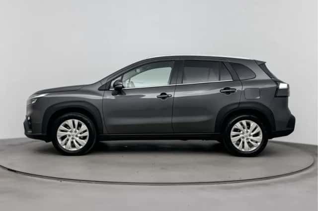 Suzuki S-Cross (2025) thumbnail 3