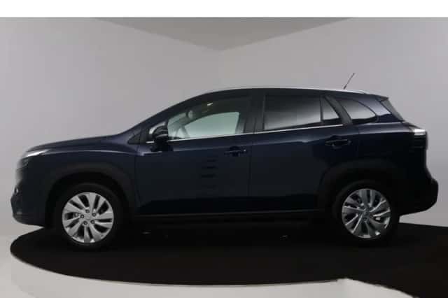 Suzuki S-Cross (2026) thumbnail 3