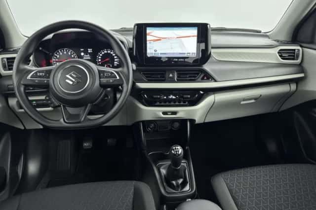 Suzuki Swift (2025) thumbnail 4