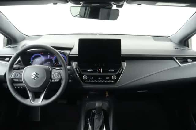 Suzuki Swace (2025) thumbnail 3