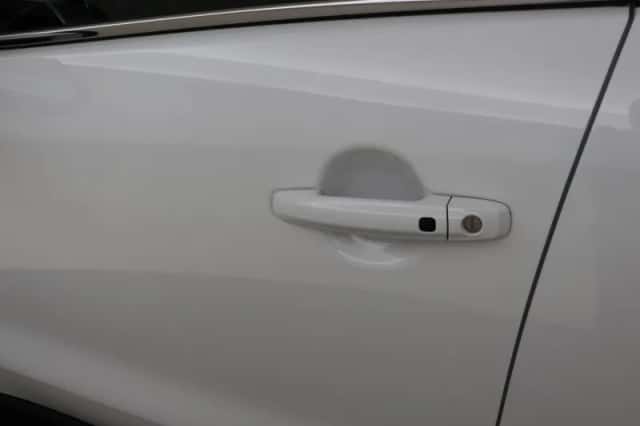 Suzuki S-Cross (2023) thumbnail 4