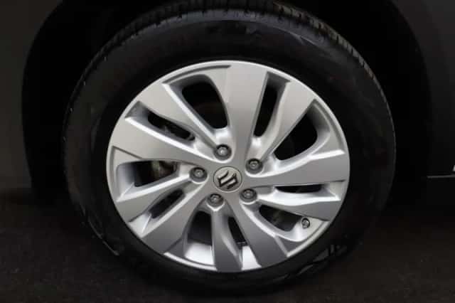 Suzuki S-Cross (2023) thumbnail 5
