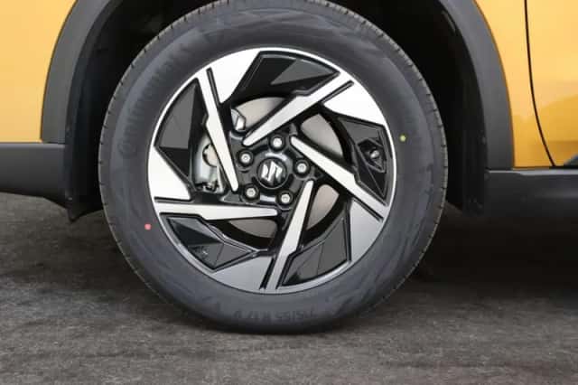 Suzuki Vitara (2025) thumbnail 4