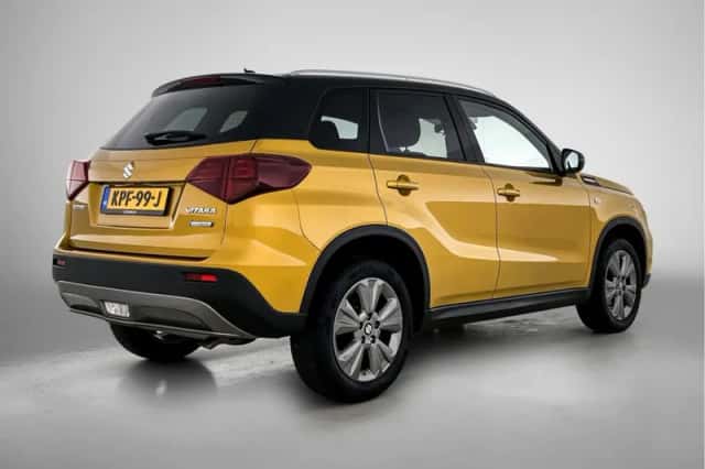Suzuki Vitara (2022) thumbnail 2