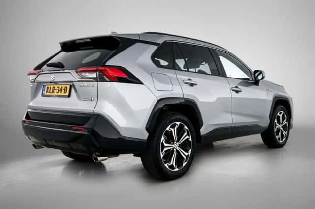 Suzuki Across (2025) thumbnail 2